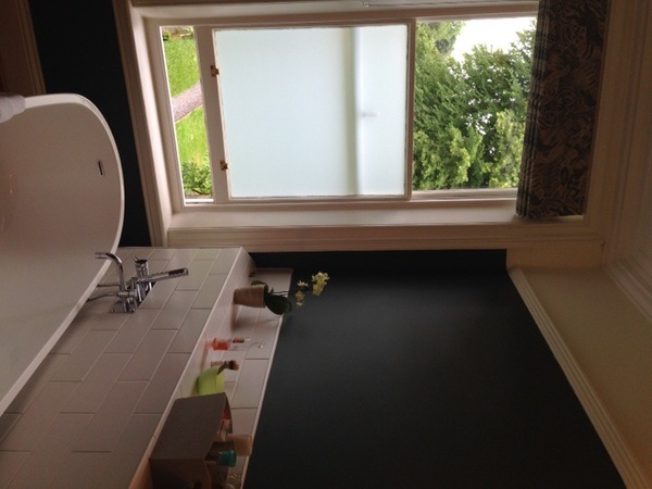 Grey bathrooms?
