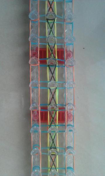 Anyone recognise this loom band pattern?