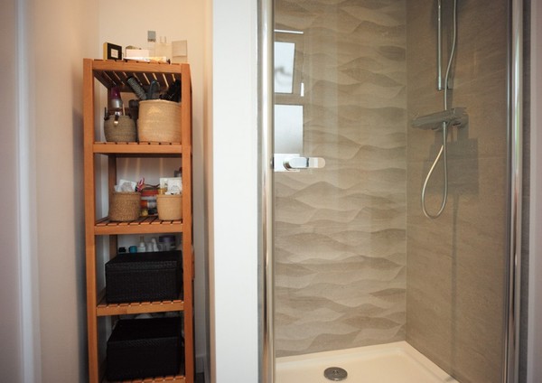 Grey bathrooms?