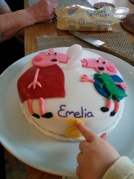Ellie's Magical Bakery: Share your baking pics to win two places at a cupcake class with Primrose Bakery in Covent Garden, worth £90 - CLOSED