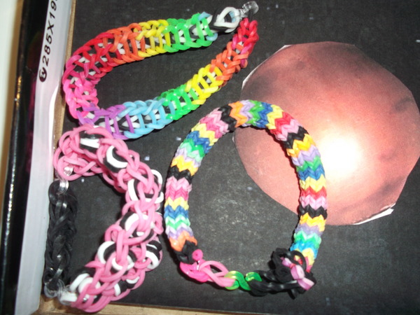 The Mumsnet Summer Loom Band Challenge - £200 of Hobbycraft vouchers up for grabs