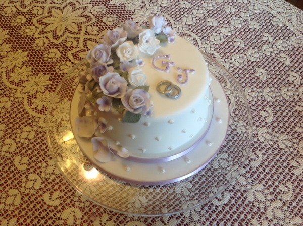 Would anyone enjoy a cake picture thread, for boasting?!