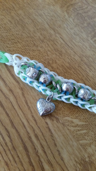 The Mumsnet Summer Loom Band Challenge - £200 of Hobbycraft vouchers up for grabs