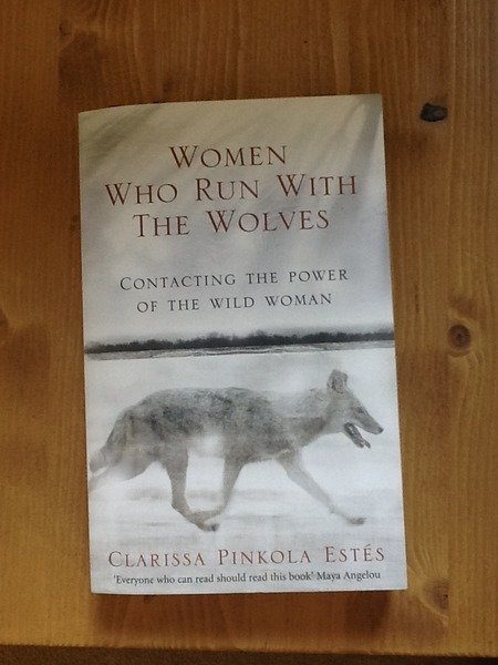 Post up pics of your #ThisBook choice or post up a question to bestselling author Kate Mosse to win amazing prizes of books and Baileys! - CLOSED