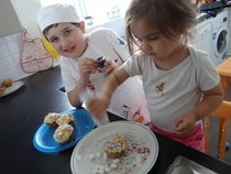 Ellie's Magical Bakery: Share your baking pics to win two places at a cupcake class with Primrose Bakery in Covent Garden, worth £90 - CLOSED
