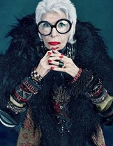 What does a 50 year old frump wear to a swanky nightclub?