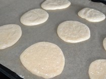 Ellie's Magical Bakery: Share your baking pics to win two places at a cupcake class with Primrose Bakery in Covent Garden, worth £90 - CLOSED