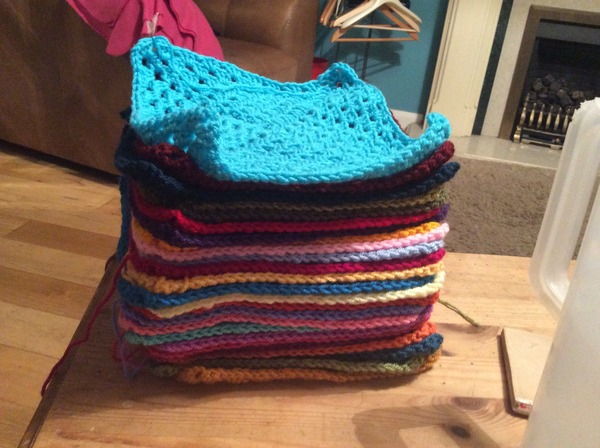 Team Hooker : Come flash your wares at the Hotel Crochetfornia.