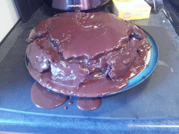 Would anyone bare their cake fails?