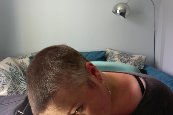 Support from those going grey needed- I have buzzed the dye off.