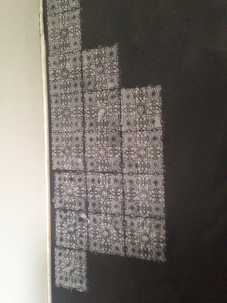 I am stencilling a wall, I can't decide whether to carry on or give up and do something else