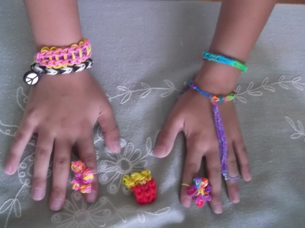The Mumsnet Summer Loom Band Challenge - £200 of Hobbycraft vouchers up for grabs