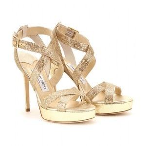 Gold sparkly shoes with this dress? And a hair thingy?