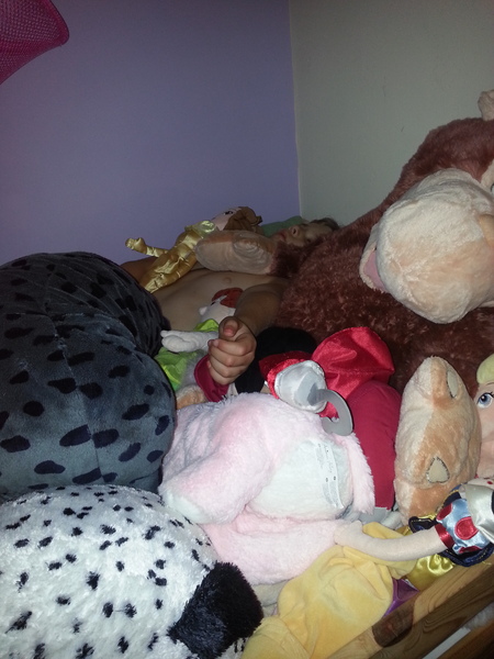 To make a soft toy bonfire
