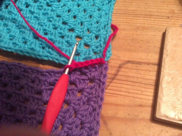 Team Hooker : Come flash your wares at the Hotel Crochetfornia.