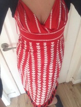 What do people wear to weddings?