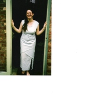 Sewing machine threads and zipper foots