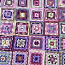 Team Hooker : Come flash your wares at the Hotel Crochetfornia.