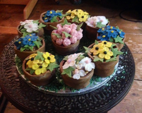 Would anyone enjoy a cake picture thread, for boasting?!