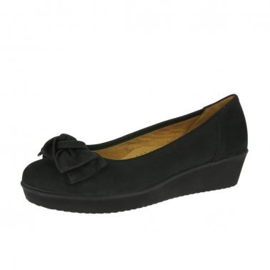 Flat shoes for winter suitable for office