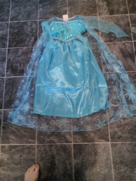Successful Aliexpress Frozen dresses purchases please!