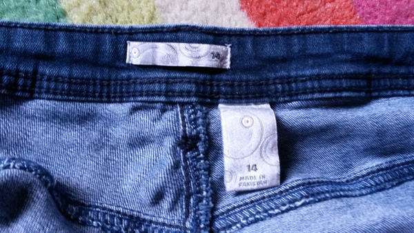 Anyone able to identify this jeans label please?