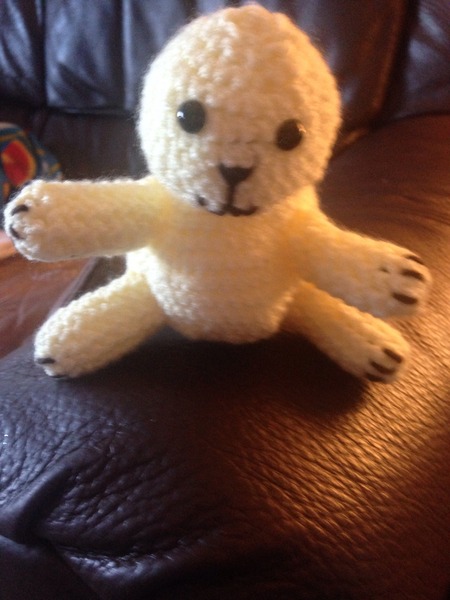 Team Hooker : Come flash your wares at the Hotel Crochetfornia.