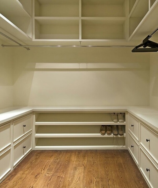 Walk in wardrobe interior