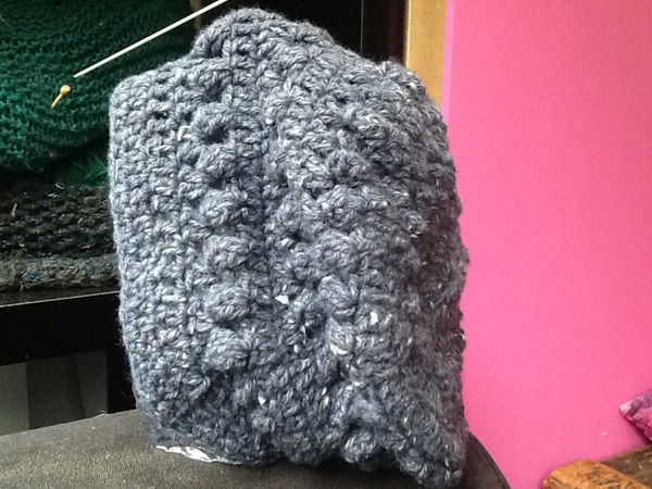 Team Hooker : Come flash your wares at the Hotel Crochetfornia.