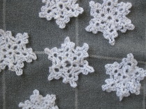 Team Hooker : Come flash your wares at the Hotel Crochetfornia.