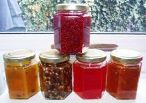 Christmassy glittery jam??