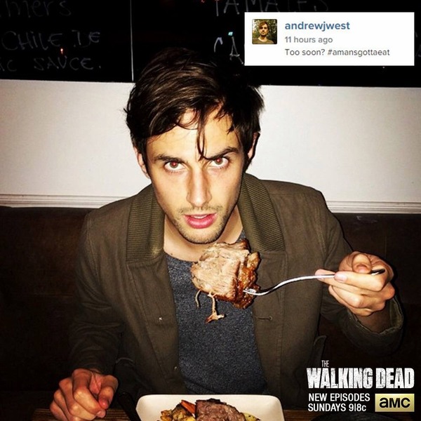WALKING DEAD! WALKING DEAD! WALKING DEAD!