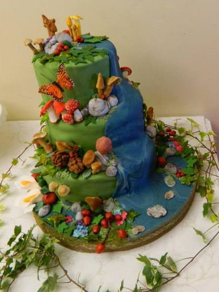 Would anyone enjoy a cake picture thread, for boasting?!