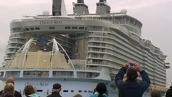Royal Caribbean - Oasis of the Seas event day feedback thread: find out how the non cruisers got on onboard! NOW CLOSED