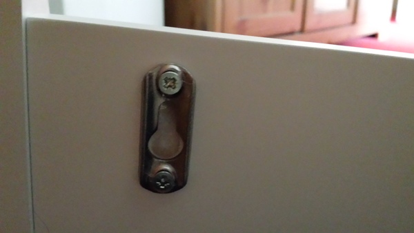 How to put up shelves?!