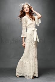 Help me find a wedding dress?