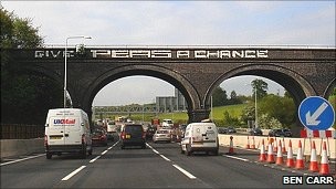 Robbieeeee! It's meee, it's Jessieeee! I've come home. I'm so cold! Let me in-a-your window. The Archers pay homage to Wuthering Heights?