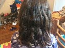 To think about straightening dd's hair age 7 ?