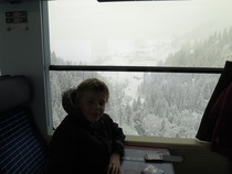 Ski resorts with good non-ski activities we can do with our 4 & 6yr old