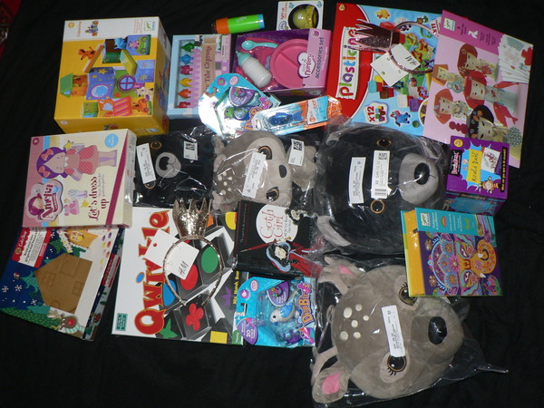What have you bought your DCs for Xmas (in pictures)? Xmas lovers only please [title edited by MNHQ at OP's request, ho ho ho!]