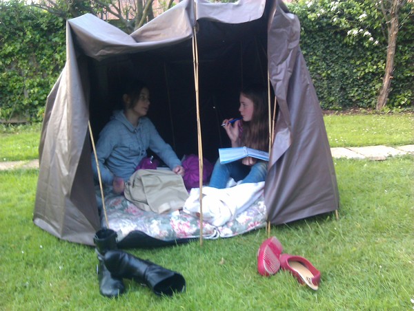 Philips and Disney Imaginative Lighting would love to see your photos of and tips for den building - £100 Amazon voucher to be won NOW CLOSED