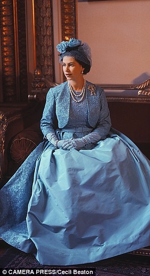 Do Mothers of the Bride really wear full length dresses?