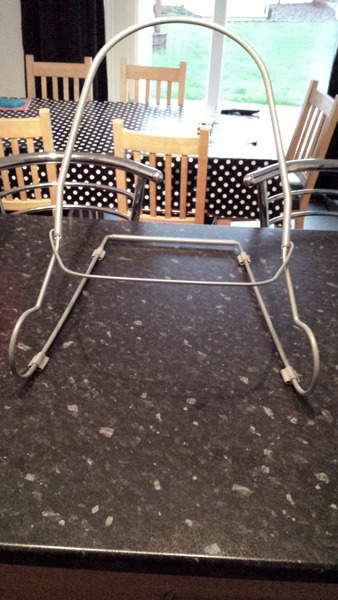 help!! any idea how to put a baby bouncer together?