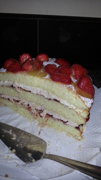 How do I post a photo on a thread?