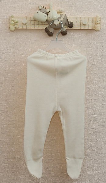 to want to buy baby trousers with sewn-in feet?