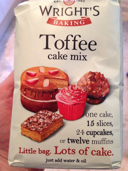 help me adapt this toffee cake mix by adding apple?