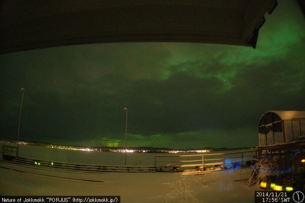 Armchair aurora watching