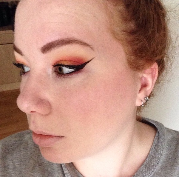 Liquid eyeliner - wow, it stays put!