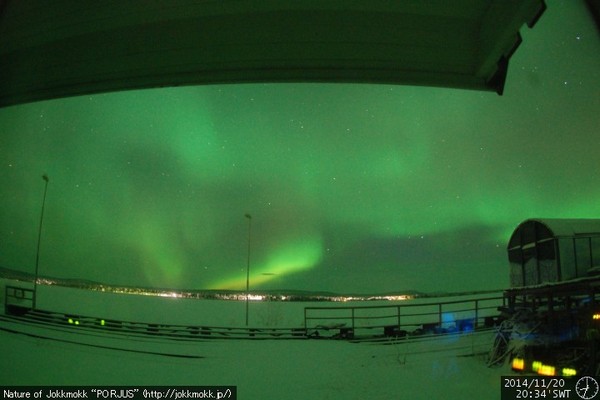 Armchair aurora watching