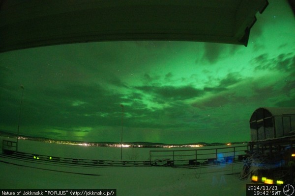 Armchair aurora watching